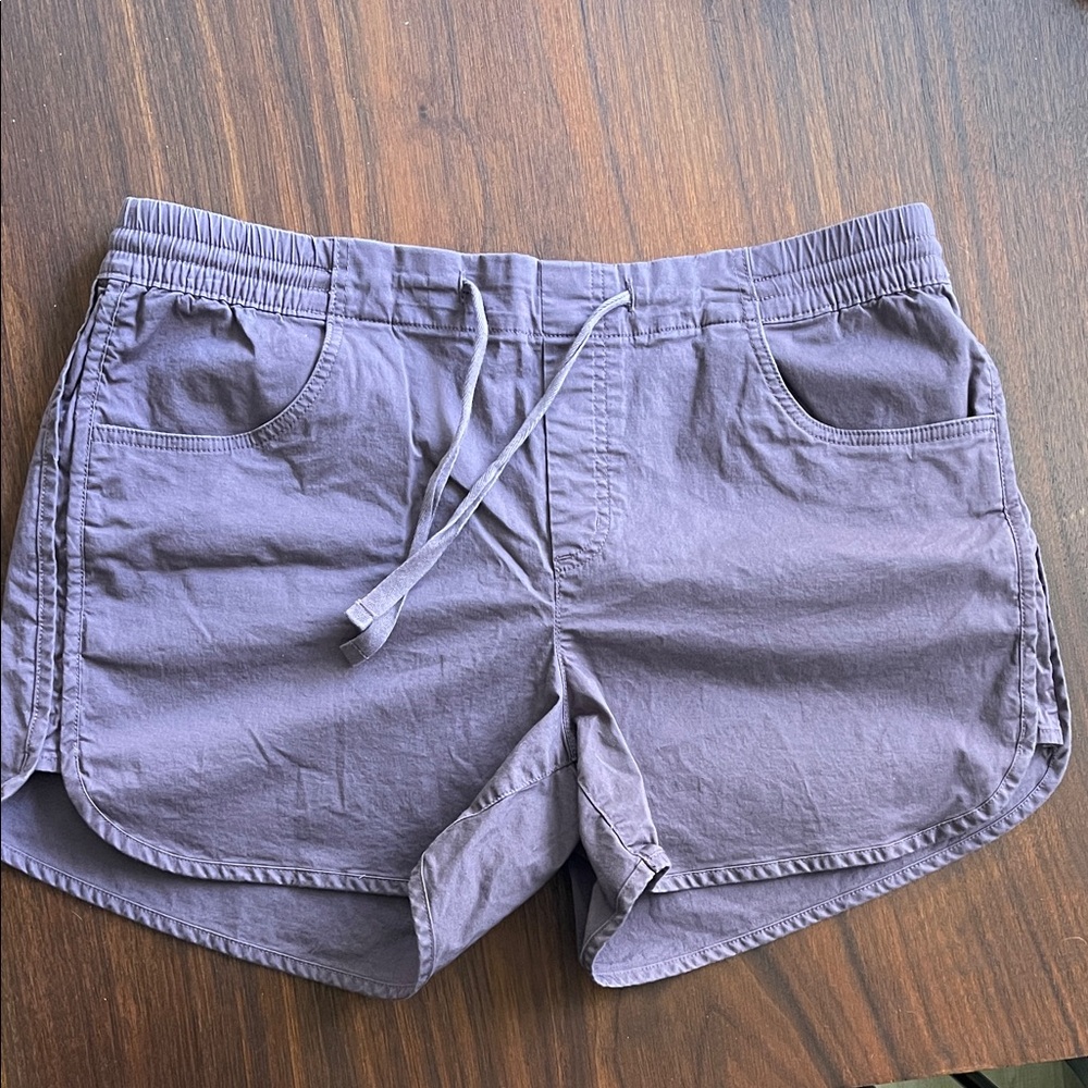 Eddie Bauer Aspire Pull On Shorts in Eggplant Purple